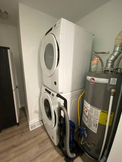 Modern Home Near Uptown Clt, Airport And More 샬럿 외부 사진