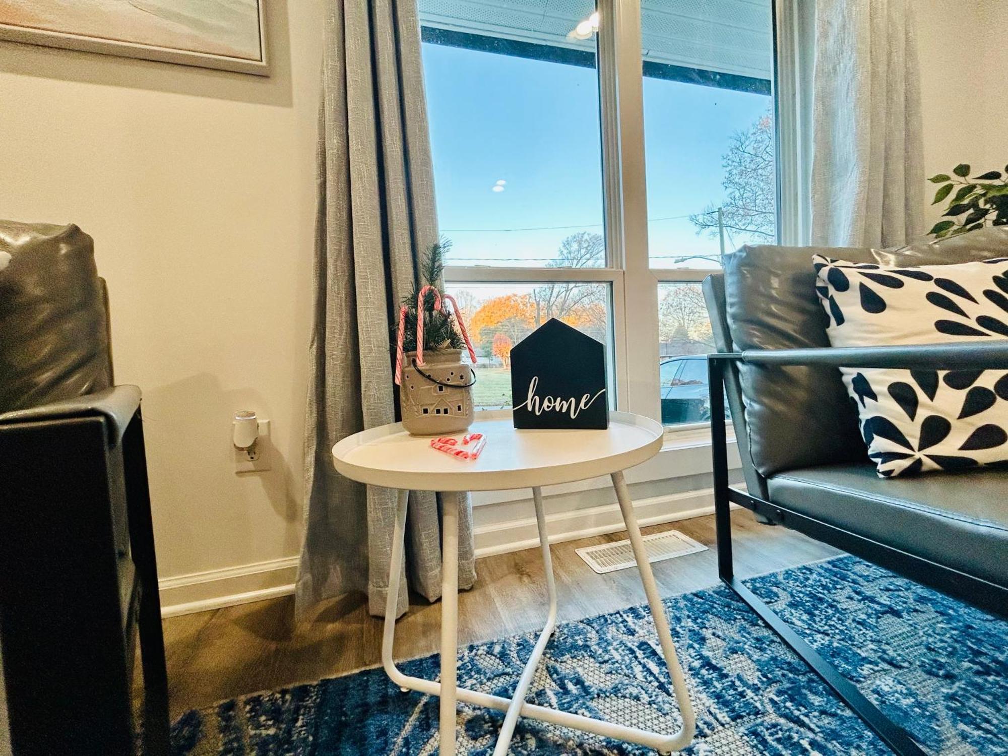 Modern Home Near Uptown Clt, Airport And More 샬럿 외부 사진